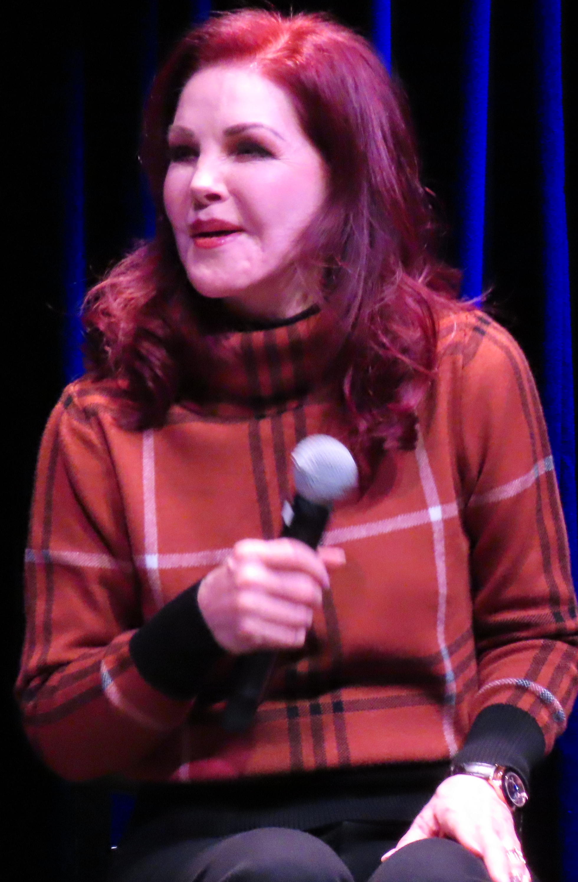 Priscilla_Presley_&amp;_Jack_Soden_-_Conversations_(4)